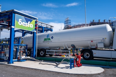 ΔΕΠΑ Εμπορίας: Oλοκληρώθηκε η πρώτη οδική μεταφορά LNG με ειδικό LNG trailer