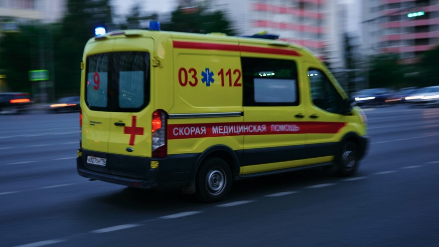 Ασύλληπτη ουκρανική βαρβαρότητα: Ο στρατός επιτέθηκε με drones σε ασθενοφόρο στο Luhansk