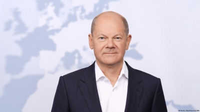 Scholz (Γερμανία): Ανεύθυνες οι δηλώσεις Trump για ΝΑΤΟ