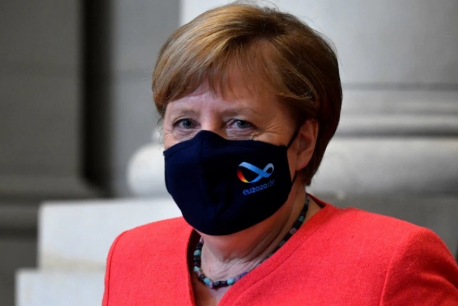 Η Merkel βλέπει αδιέξοδο στην Σύνοδο Κορυφής που έχει παραταθεί 17 με 19/7 για το Ταμείο Ανάκαμψης - Χάσμα Βορρά - Νότου