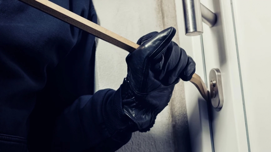 Ληστεία σε σπίτι γνωστού ποδοσφαιριστή της Super League: Άρπαξαν χρήματα και κοσμήματα