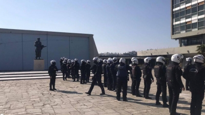 Έφοδος της Αστυνομίας και προσαγωγές στο ΑΠΘ - Aντιδράσεις από ΣΥΡΙΖΑ - ΚΚΕ