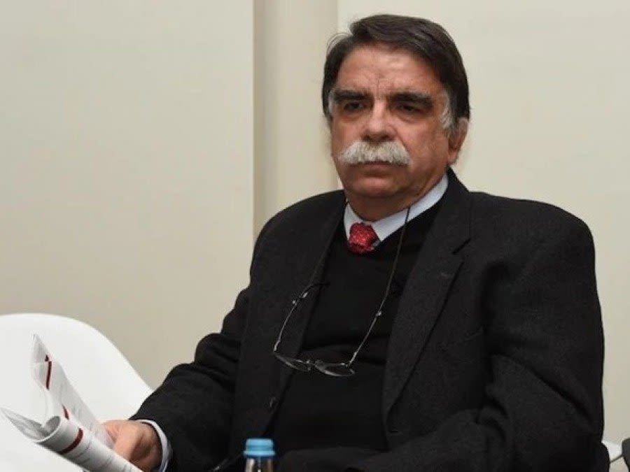 Βατόπουλος: Το οριζόντιο lockdown δεν λειτουργεί, εξαιρετικά επικίνδυνη η κατάσταση