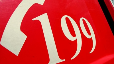 Υπό μερικό έλεγχο η φωτιά σε παρακείμενο ισόγειο χώρο του Μαξίμου - Προκλήθηκαν μικρές ζημιές