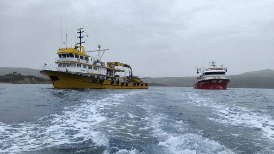 Σοκ - Τουρκικά αλιευτικά στη Φοινικούντα – Σε λίγο θα φτάσουν Γλυφάδα και δεν θα έχουμε πάρει χαμπάρι