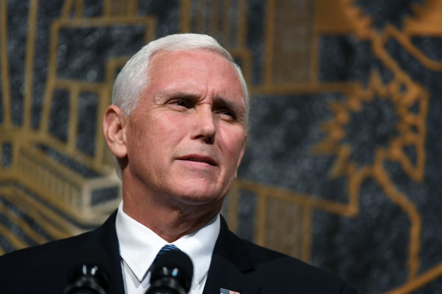 Μήνυμα Pence προς Κίνα: Οι ΗΠΑ δεν θα υπαναχωρήσουν στον εκφοβισμό στη νότια Σινική Θάλασσα