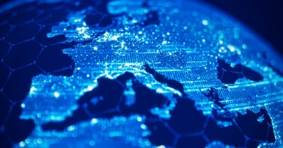 Οι αντιθέσεις - Η Ελλάδα στηρίζει την οικονομία με το 5,3% του ΑΕΠ και η Γερμανία με το 44% του ΑΕΠ ως απάντηση στον κορωνοιό