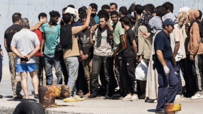 Ξανάρχισαν οι καραβιές λαθρομεταναστών από την Λιβύη – Λίγοι Κικίλιας και Πλεύρης να αντιμετωπίσουν το πρόβλημα