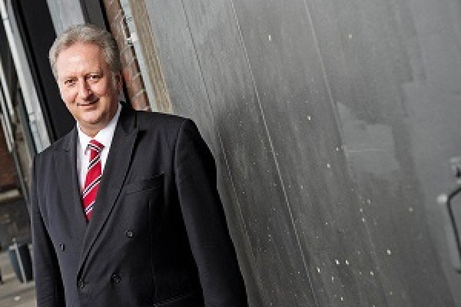 Hellmeyer (Γερμανός οικονομολόγος): Το ελληνικό χρέος είναι διαχειρίσιμο και χωρίς ελάφρυνση