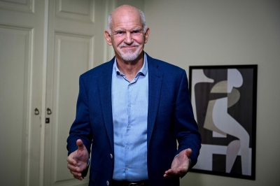 Ο Γιώργος Παπανδρέου κατάργησε το δαχτυλίδι της διαδοχής και επέβαλε την κάλπη στην εκλογή προέδρου