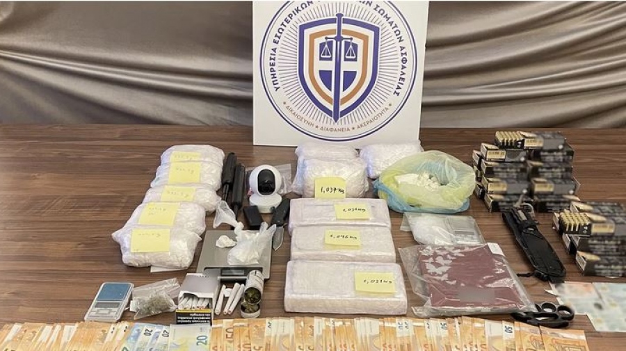 ΕΛ.ΑΣ: Εξάρθρωση εγκληματικής οργάνωσης για διακίνηση ναρκωτικών – Μέλη της Αξιωματικοί του Λιμενικού και έγκλειστοι σε φυλακές