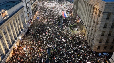 Ευρωπαϊκός εμφύλιος σε εξέλιξη – Οι Βρυξέλλες ετοιμάζουν «έγχρωμες επαναστάσεις» σε Ουγγαρία, Σλοβακία και Σερβία εξαιτίας της Ρωσίας