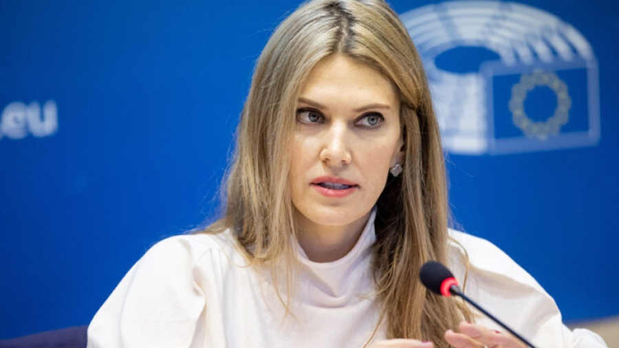 Η Εύα Καϊλή μιλά για εφιαλτικές συνθήκες στη φυλακή – «Με κρατούσαν στην απομόνωση με κρύο και φώτα αναμμένα»