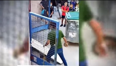 Ο Δήμαρχος Γαλατσίου έδωσε μόνος του τέλος στην κατάληψη σχολείου - Έσπασε το λουκέτο και μπήκε μέσα