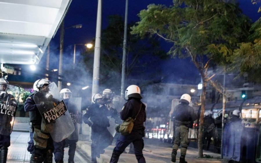 Εισαγγελική έρευνα για τη Νέα Σμύρνη - Θύελλα αντιδράσεων - Χρυσοχοΐδης: Δεν δικαιολογείται η αστυνομική βία