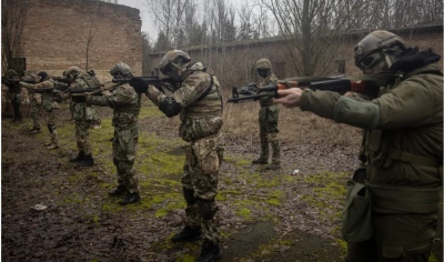 Τροφή για κανόνια οι Ουκρανοί: Στην πρώτη γραμμή και αφού ρίξουν 20 σφαίρες... ανίδεοι νεοσύλλεκτοι