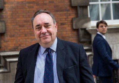 Συνελήφθη για σεξουαλική παρενόχληση ο πρώην πρωθυπουργός της Σκωτίας