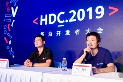 Η Huawei παρουσιάζει το λογισμικό EMUI10 με στόχο να δημιουργήσει μια νέα τεχνολογική εμπειρία