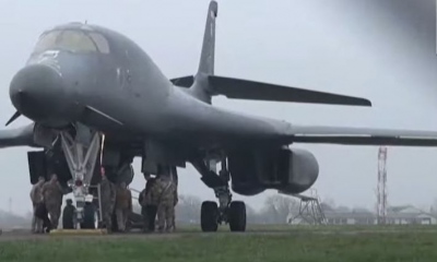 Τα βαρύτερα βομβαρδιστικά των ΗΠΑ έφτασαν σε βάση της RAF - Βίντεο από τη Βρετανία