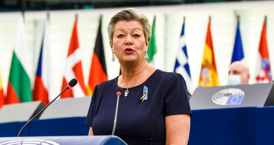 Johansson (Κομισιόν) για Qatar Gate: Ντροπή σας! Ντροπή σας που προδώσατε την εμπιστοσύνη μας