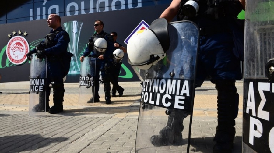 Ριζούπολη: Δυο προσαγωγές - Πετούσαν πέτρες σε συρμούς του ΗΣΑΠ