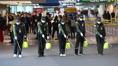 Εξαπλώνεται η επιδημία του κοροναϊού – Στους 106 οι νεκροί, πρώτο θύμα στο Πεκίνο