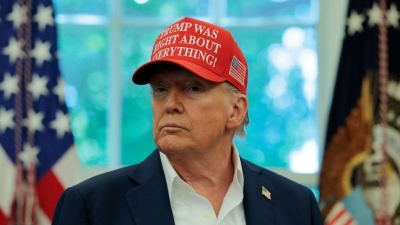 O Trump χτυπά την Ινδία με το βλέμμα στη Ρωσία - Δασμοί 50% σε μια εξαγωγική δύναμη 434 δισ. δολ.