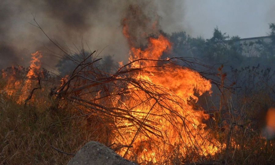 Κατάσταση συναγερμού και την Κυριακή (11/8) – Πού προβλέπεται πολύ υψηλός κίνδυνος πυρκαγιάς