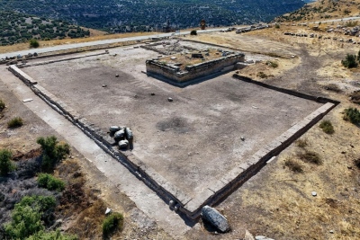 Σπουδαία ανακάλυψη στην Αρχαία Βλαύνδο: Ανασκαφές έφεραν στο φως ιερό τείχος-μαμούθ 250 μέτρων - Η σύνδεση με Μ. Αλέξανδρο