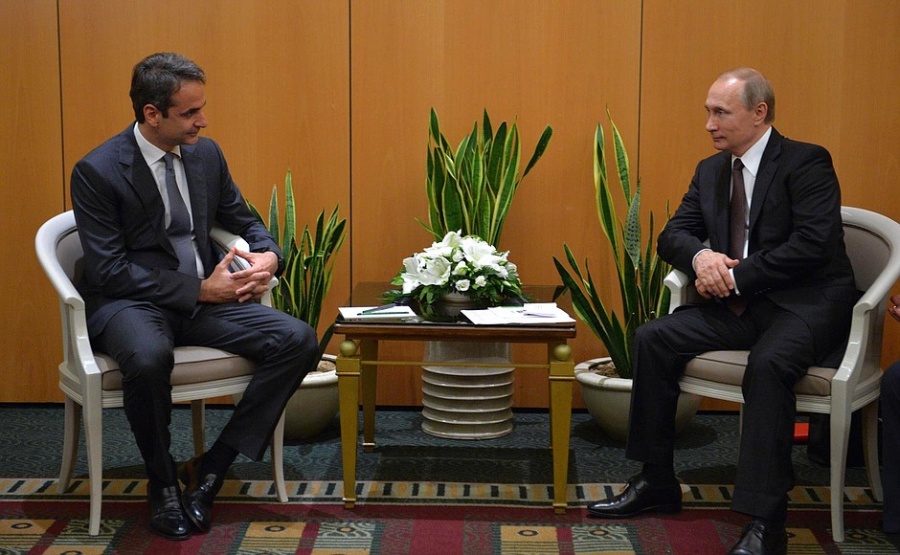 «Πηγές» του ΥΠΕΞ: Νέα σελίδα στις ελληνορωσικές σχέσεις - Ο Putin προσκαλεί τον Μητσοτάκη στη Ρωσία στις 9 Μαΐου 2020