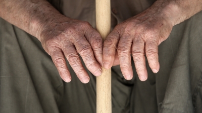 ΕΦΚΑ και δικαιοσύνη ζητούν πίσω συντάξεις 15 ετών από 90χρονο