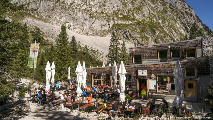 Ξενοδόχοι ορεινού όγκου στο BN: Ο τουρισμός δεν μπορεί  να λειτουργεί με δύο μέτρα και δύο σταθμά