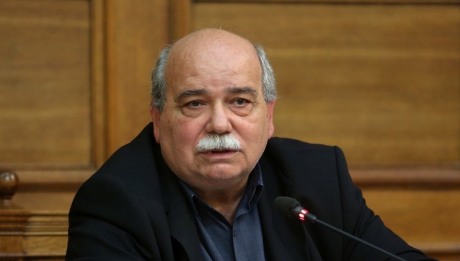 Βούτσης: Υπάρχει θέμα δημοκρατίας από τον τρόπο που χειρίζεται η κυβέρνηση τα πράγματα