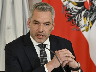 Διαφοροποίηση Αυστρίας: Έτοιμοι για διάλογο με τη Μόσχα - Χωρίς Putin, αδύνατη η ειρήνη στην Ουκρανία