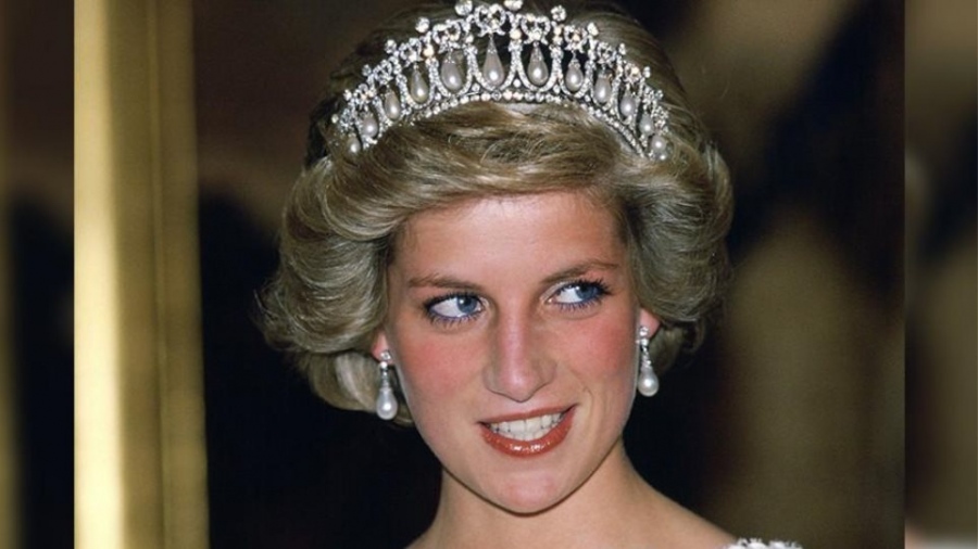 Νέο βιβλίο κατηγορεί το BBC για «συγκάλυψη» μετά τη συνέντευξη της πριγκίπισσας Diana