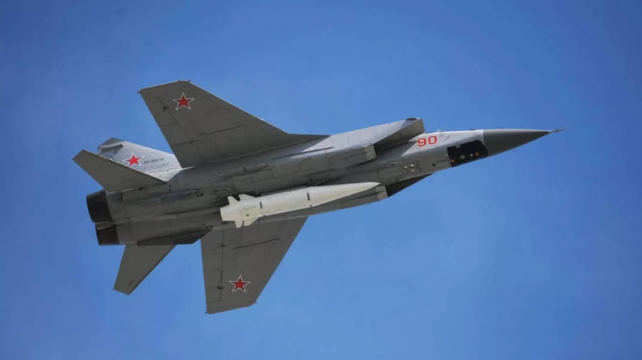 Ρωσικό σοκ και δέος: Μαζικά πλήγματα «σφυροκοπούν» την Ουκρανία – Στο στόχαστρο ενέργεια, drones και ξένοι μισθοφόροι