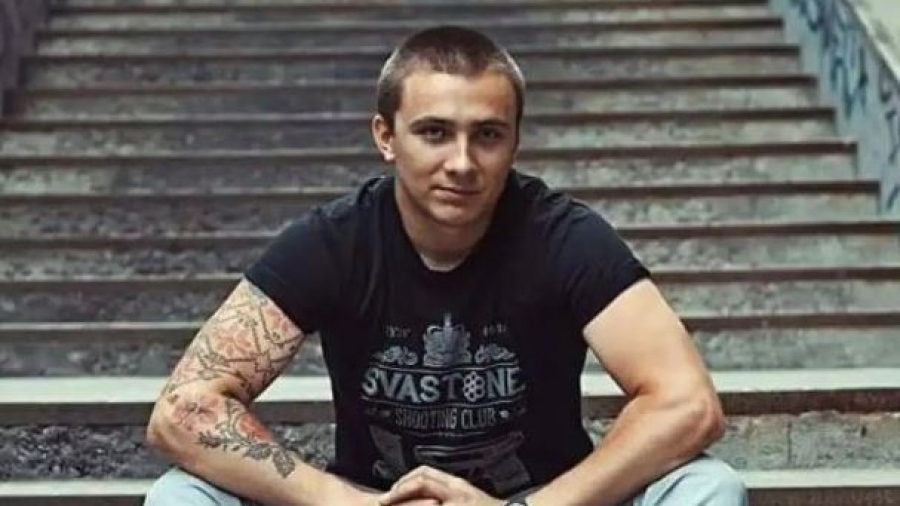 O Sergey Sternenko (Δεξιός Τομέας Οδησσός) δεν πήγε στρατιώτης, αλλά απειλεί... εάν αποσύρει τον στρατό από το Donbass ο Zelensky… θα δολοφονηθεί