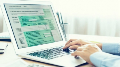 Άνοιξε η εφαρμογή για την υποβολή φορολογικών δηλώσεων