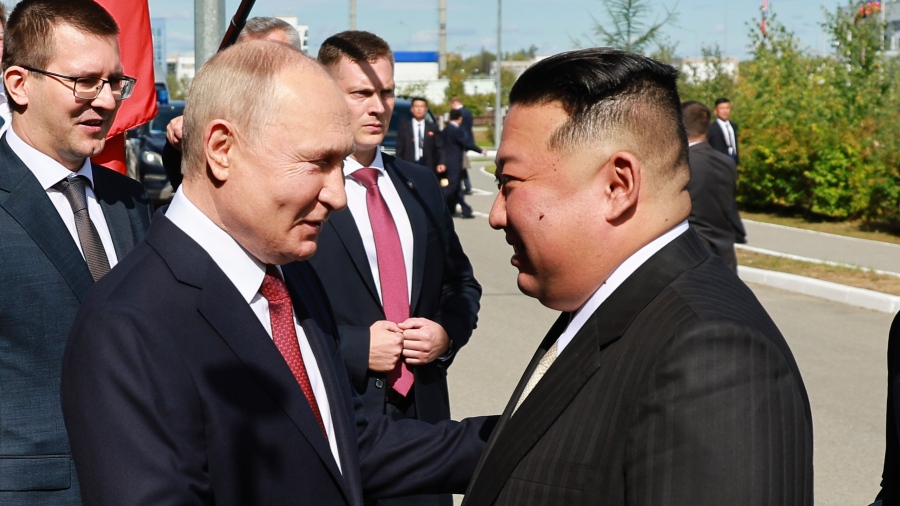 Η Ρωσία επιβεβαιώνει την αμυντική συνεργασία με τη Βόρεια Κορέα