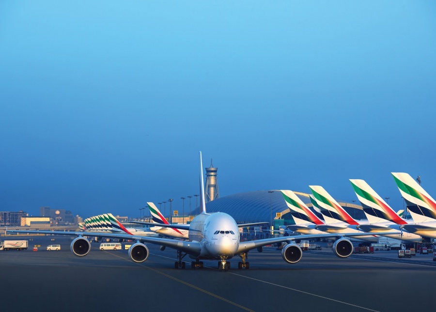 H Emirates ανακοινώνει προσφορές για τους επιβάτες από Ελλάδα