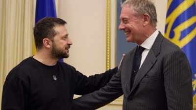 Πανταχού παρών: Ο Zelensky θα κάνει... «guest» εμφάνιση και στο ιταλικό μουσικό φεστιβάλ - Αντί για τέχνη θα προωθήσει... πόλεμο