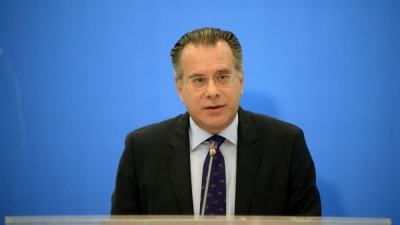 Κουμουτσάκος: Θα προχωρήσουμε στο σχεδιασμό μας για το μεταναστευτικό – Θα γίνουν τα κλειστά κέντρα