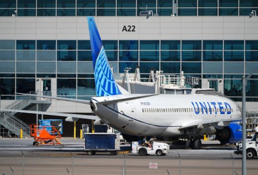 Ξεκινά το πληθωριστικό ντόμινο στις ΗΠΑ: Οι αεροπορικές αυξάνουν εισιτήρια +20% και τέλη αποσκευών λόγω καυσίμων