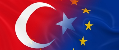 Έπαινοι ΕΕ για τη μεγάλη συμμετοχή στις εκλογές στην Τουρκία