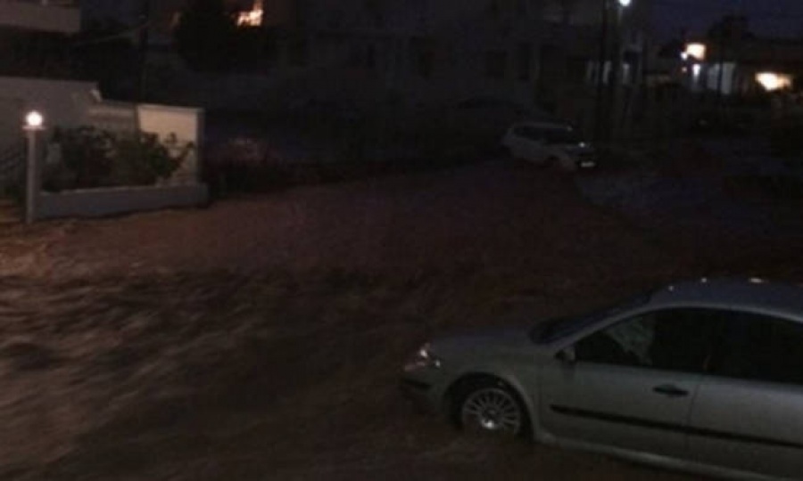 Καταστροφές σε Φθιώτιδα και Εύβοια από τον μεσογειακό κυκλώνα – Αγνοείται ζευγάρι ηλικιωμένων