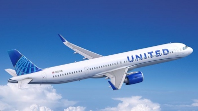 Η United Airlines σε κατάσταση πολέμου: Μειώνει πτήσεις, προετοιμάζεται για καύσιμα 175 δολ. το βαρέλι