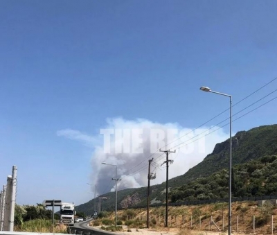 Απεγκλωβίζονται τα αυτοκίνητα στην Πατρών – Κορίνθου, που λόγω της φωτιάς είχαν ακινητοποιηθεί