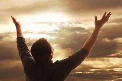 Μας λυπήθηκε ο Θεός και δεν θα μας ζαλίσουν με… κραχ, την συντέλεια του κόσμου και τα λοιπά ευτράπελα