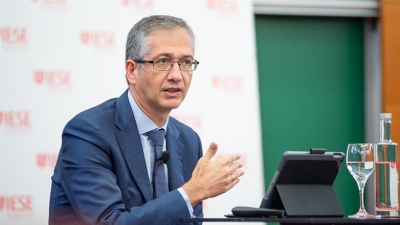 De Cos (ΕΚΤ): Ο πληθωρισμός θα υποχωρήσει στο 2% το 2025 και 2026