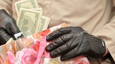 Σε απόγνωση οι Ουκρανοί με τη διαφθορά του καθεστώτος Zelensky –  Μόλις το 6% τον εμπιστεύεται